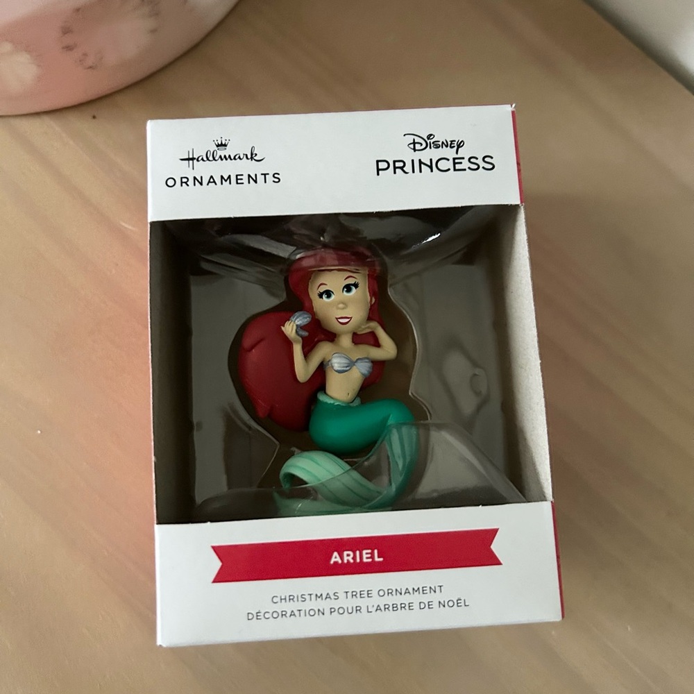⭐️ NEW Hallmark Disney Princess Ariel Christmas Tree Ornament